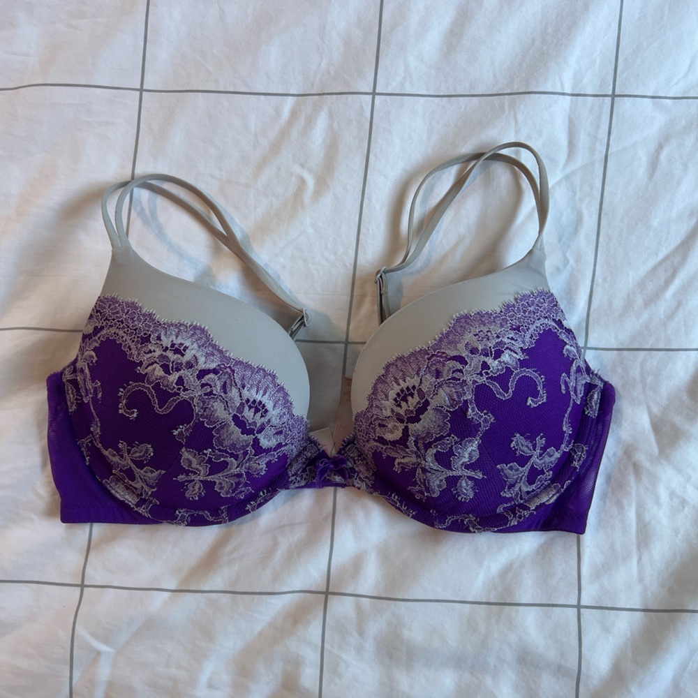 PurpleVictoria’s Secret Very Sexy Plunge Bra 36C